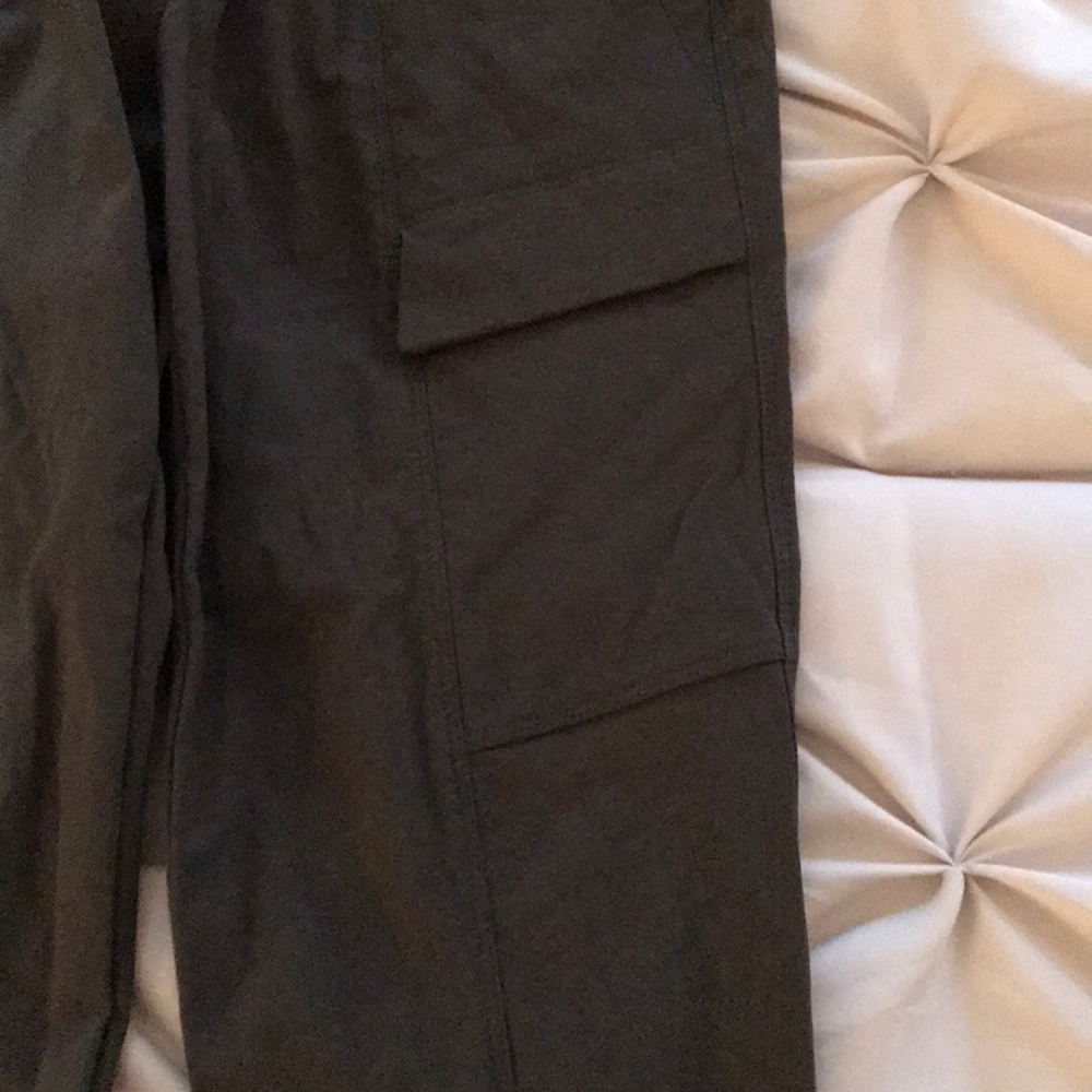Athleta Hiking Pants Size 2 - Picture 4 of 8